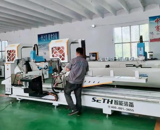 Double Head 45° Specially Cut Precision Saw Machine.jpg Double Head 45° Specially Cut Precision Saw Machine.jpg