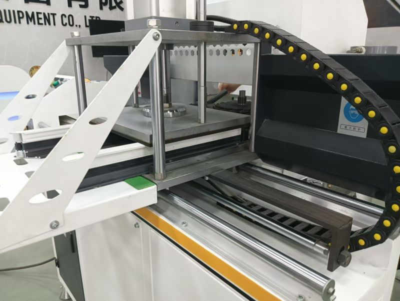 end milling machine.jpg