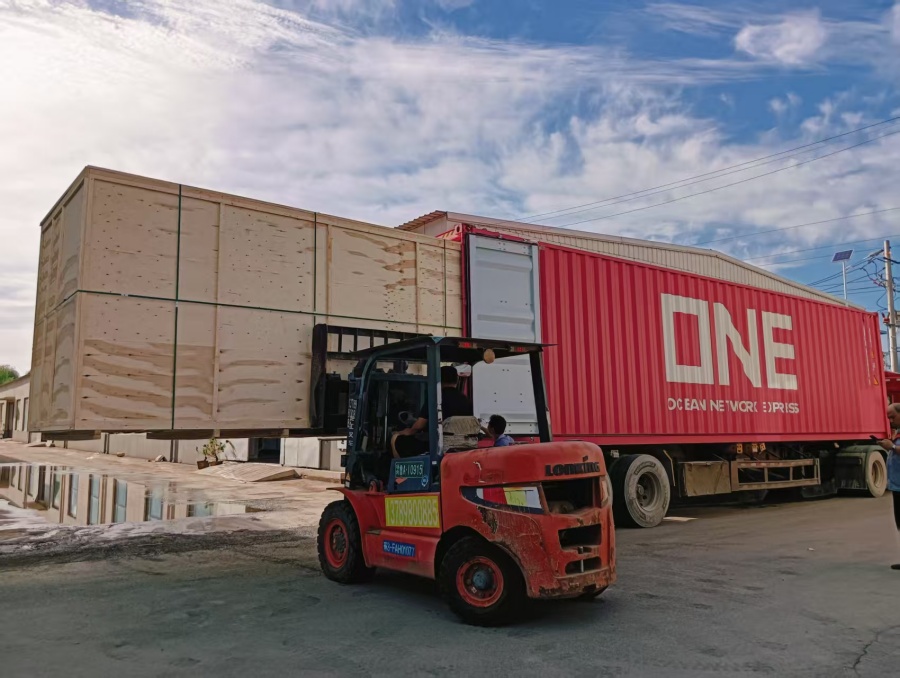 1757301732209312.jpg window machine.jpg